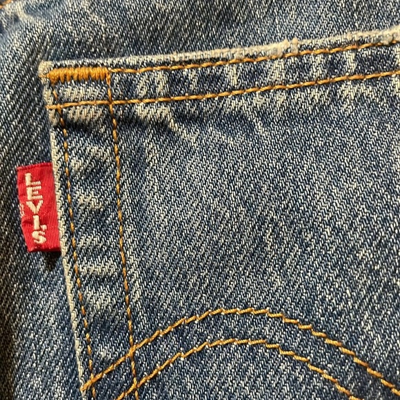 Womens Levi’s Premium Wedgie Button Fly Straight Leg Jeans - Picture 6 of 7